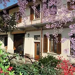 Bed & Breakfast Borromeo Bed & Living 4*