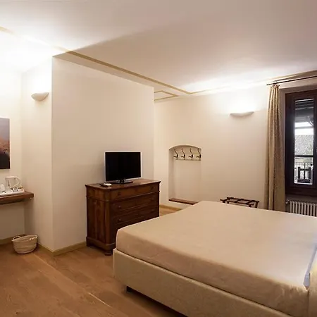 Borromeo Bed & Living Vimercate