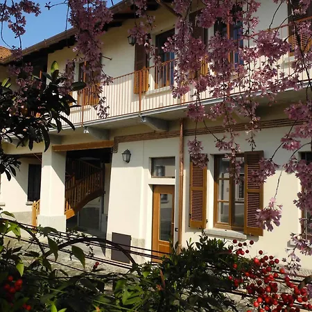 Bed & Breakfast Borromeo Bed & Living 4*