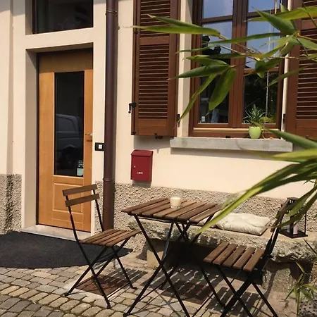Borromeo Bed & Living Bed & Breakfast 4*